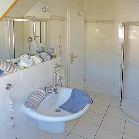 Ferienwohnung Stranddistel *